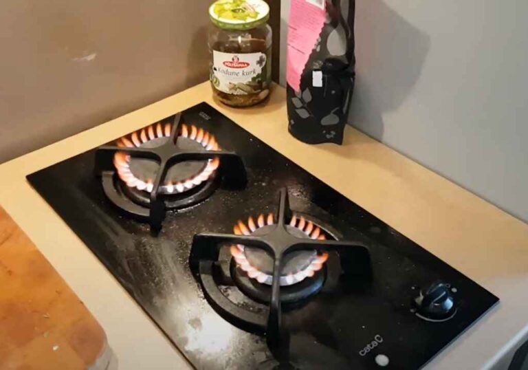 Is An Orange Flame On A Gas Stove Dangerous | BurnEssa
